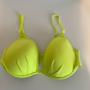 Victoria’s Secret Swimsuit Top size 34 DD